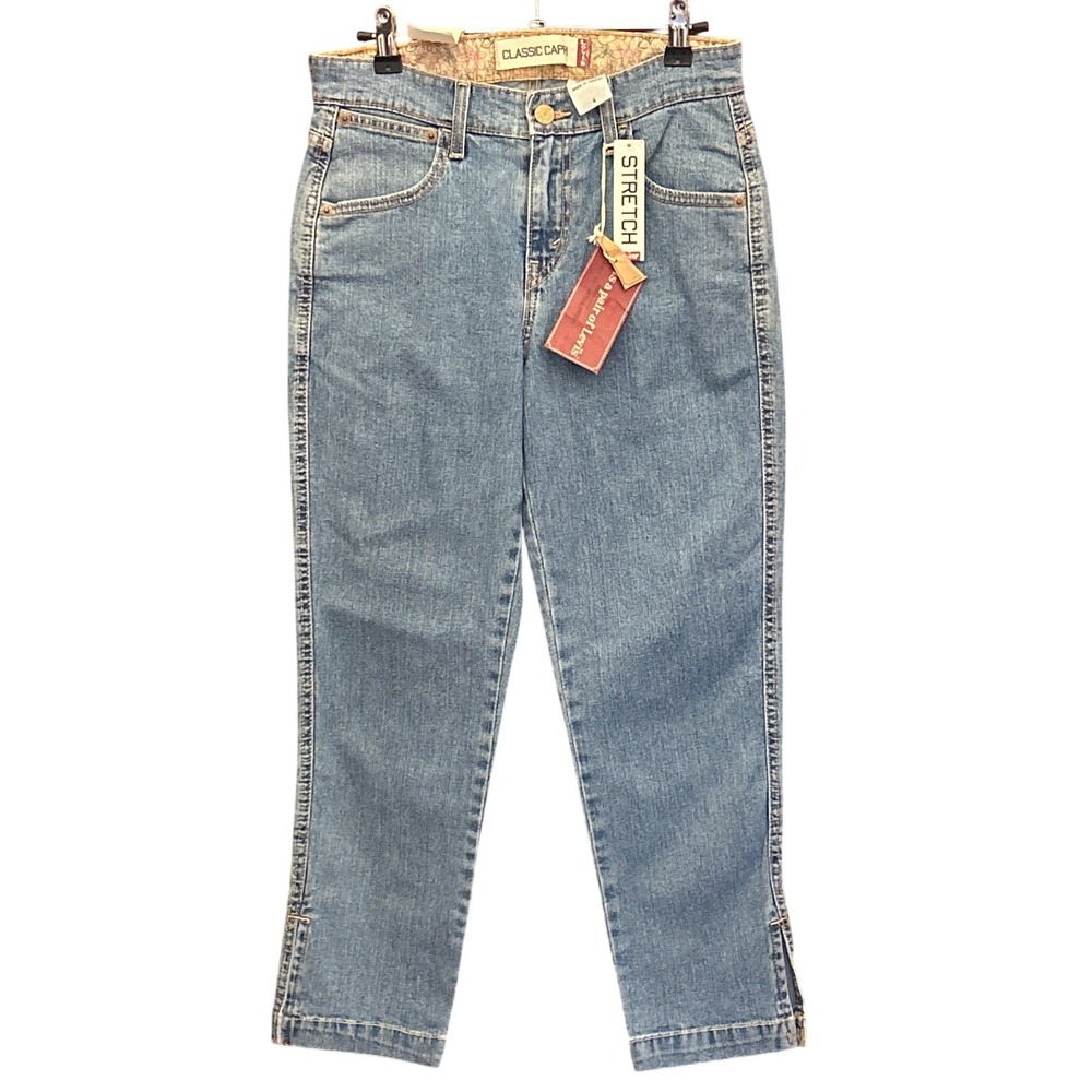 Vintage Levis Classic Capri Jeans Y2K Retro Medium Wash Stretch Denim Size 4